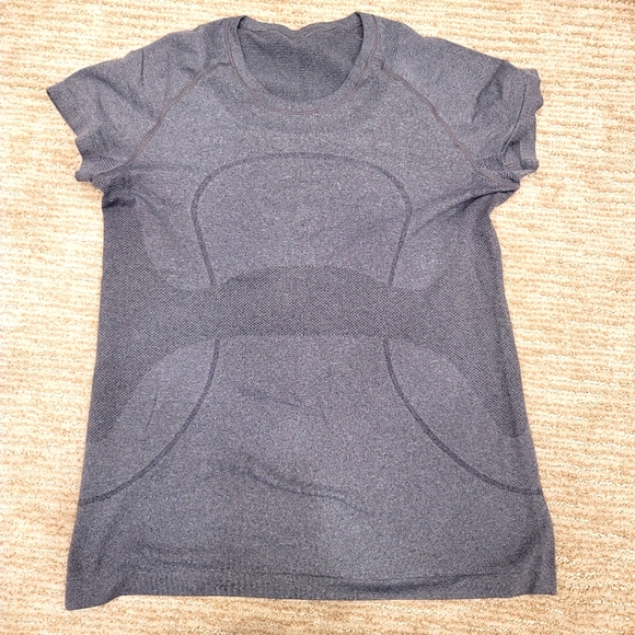 lululemon athletica Tops - Lululemon Swiftly Tech Short Sleeve